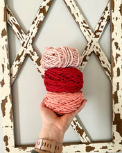 Load image into Gallery viewer, macrame keychains
